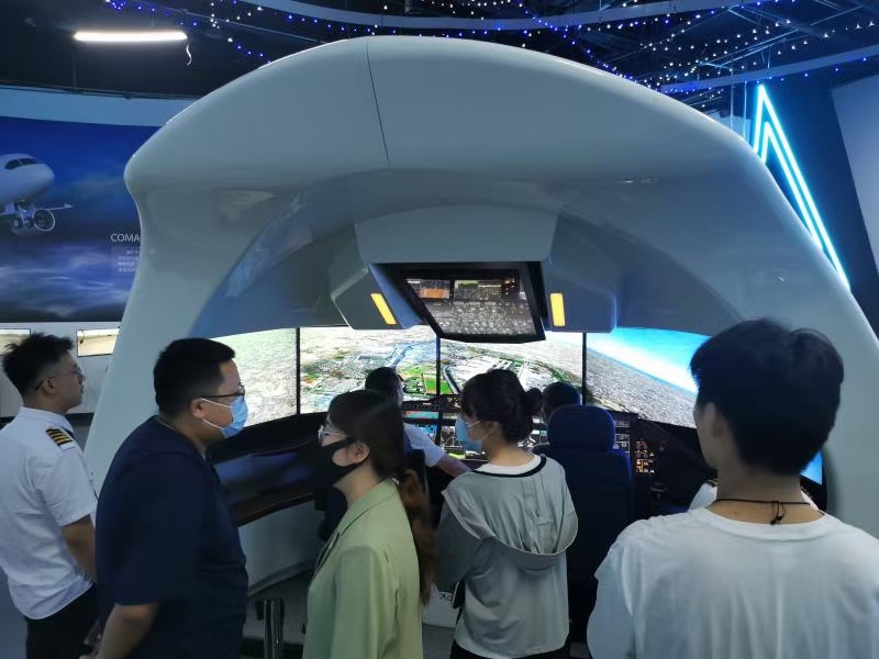 C919模拟驾驶舱体（高端）版本 (5).jpg